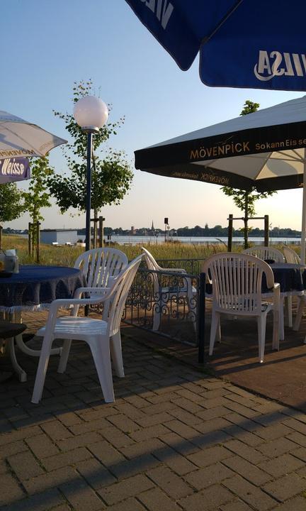 Strandhalle Harriersand